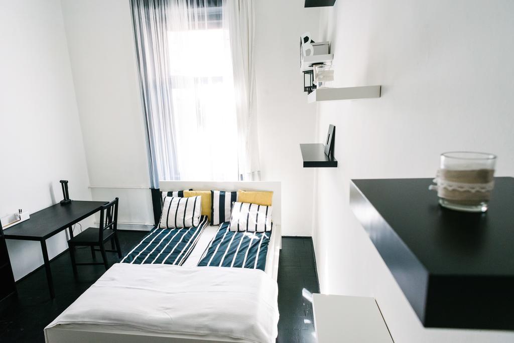 D.Five Stylish Apartment On Vaci Street ブダペスト エクステリア 写真