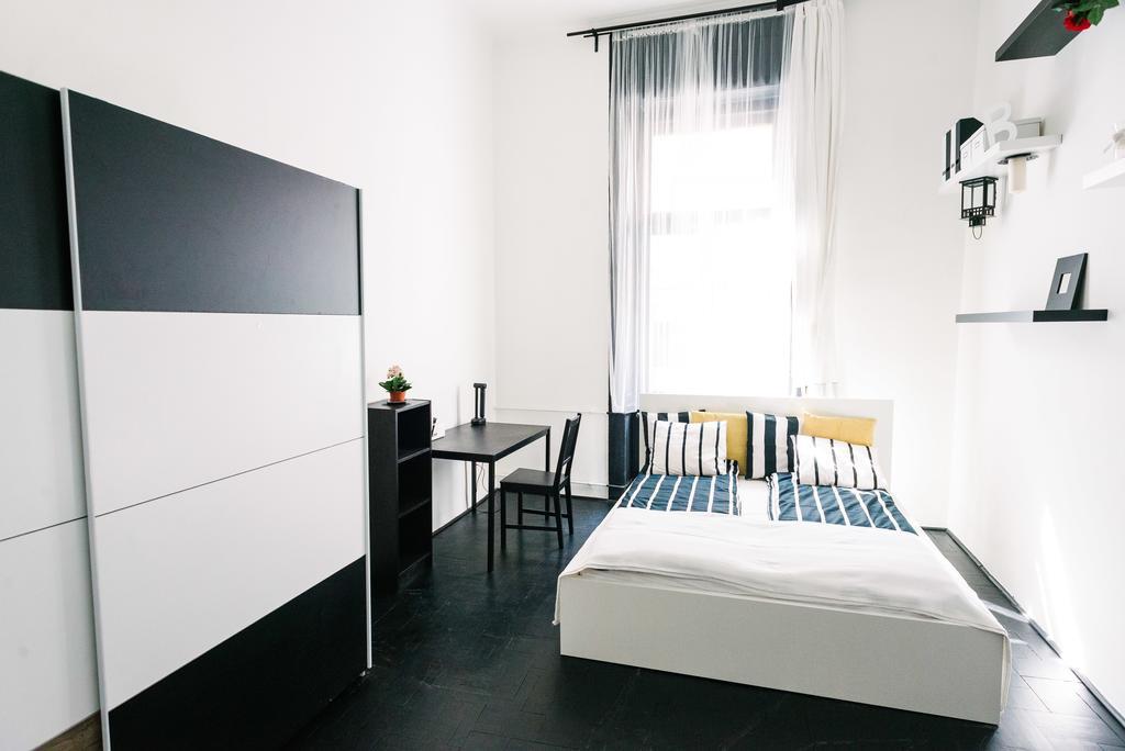 D.Five Stylish Apartment On Vaci Street ブダペスト エクステリア 写真