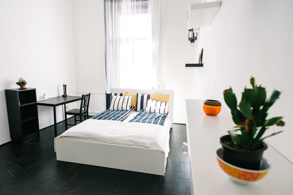 D.Five Stylish Apartment On Vaci Street ブダペスト エクステリア 写真
